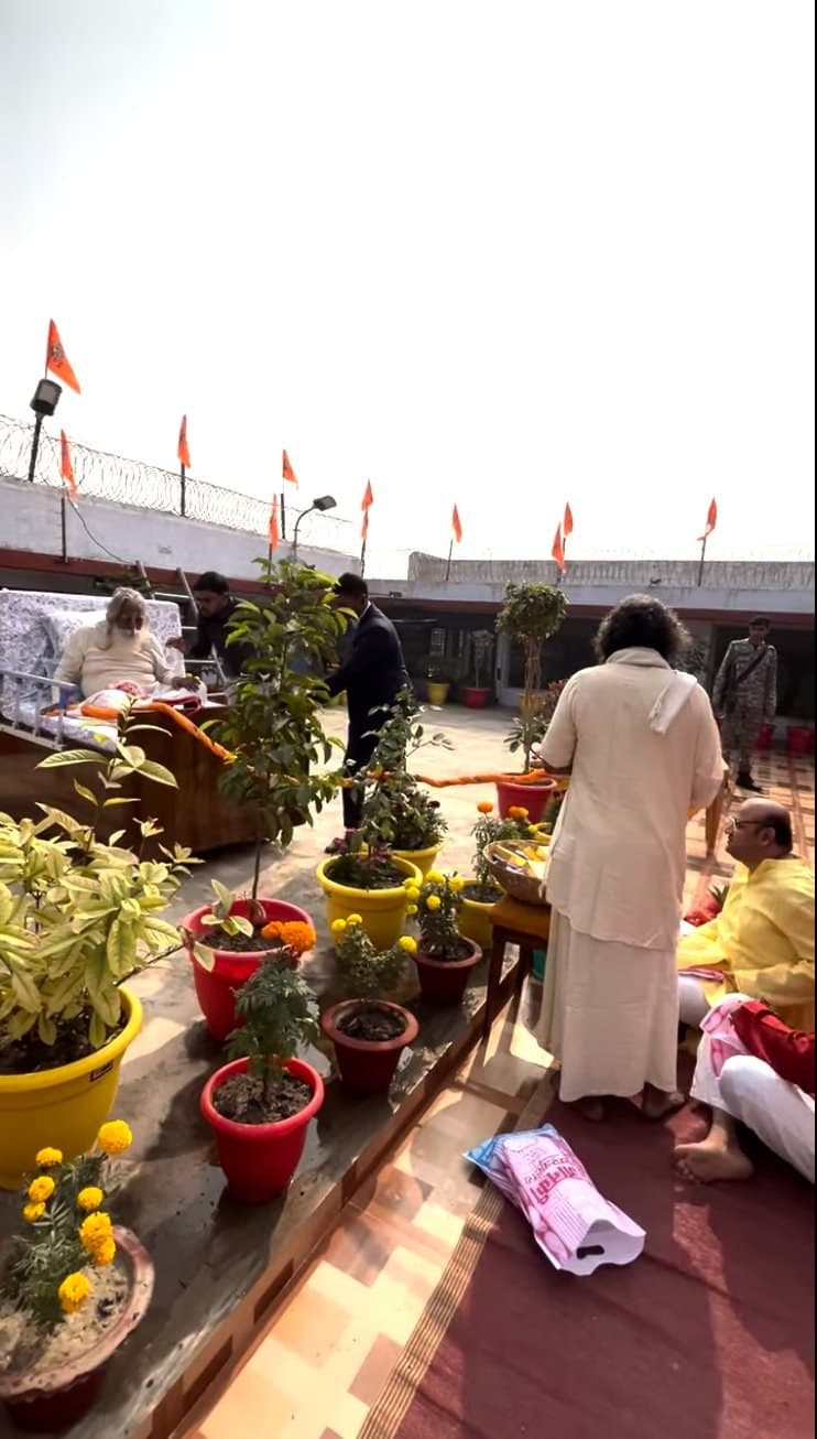Guru Dīkṣā in Ayodhyā, December 2024